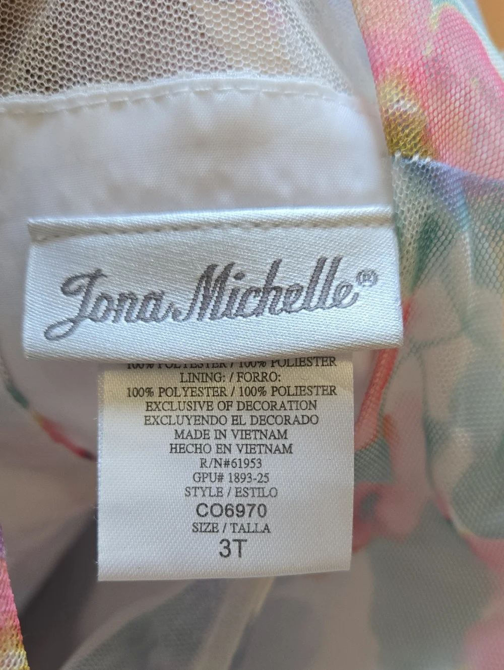 N/A sleeveless pastel
